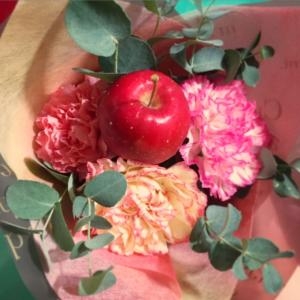 赤リンゴ｜「フローリスト　こはな」　（静岡県富士市の花キューピット加盟店 花屋）のブログ
